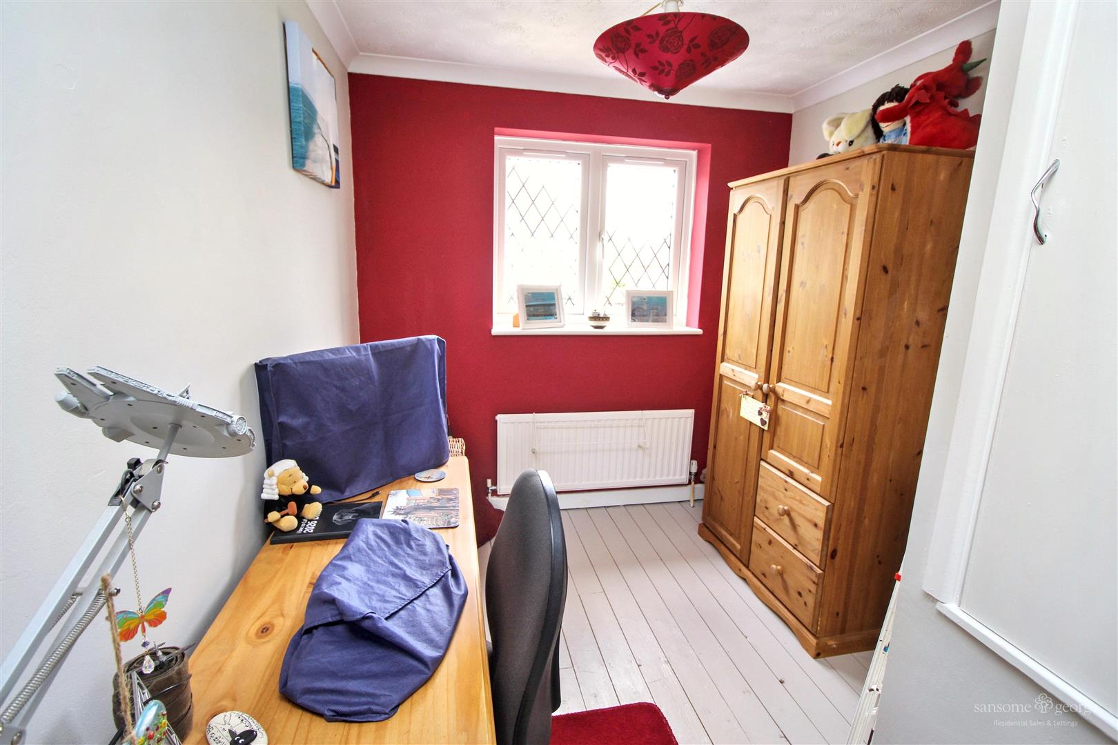Lawrence Road, Tilehurst, Reading